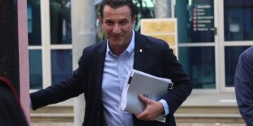 Balliu kërkon arrestimin e Veliajt, akuzon për ndërhyrje në hetimet ndaj tij