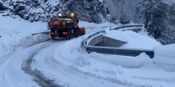 Reshjet e dëborës, ja si paraqitet situata në akset kryesore të vendit