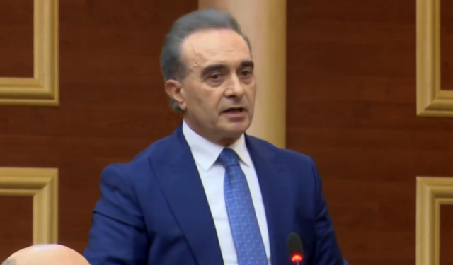 “Po fillon blerja e votës”, denoncimi i Baçit: Bashkia Patos po jep pako me ushqime