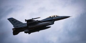 Tragjedi në ajër, rrëzohet avioni, raportohet për të vdekur