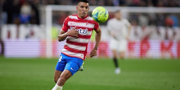 Uzuni bojkoton stërvitjet tek Granada, kërkon rritje page ose transferim tek FC Austin