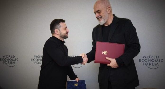 Marrëveshje 10-vjeçare Shqipëri-Ukrainë për mbrojtjen dhe sigurinë, bashkëpunim në prodhimin e armëve dhe inteligjencë