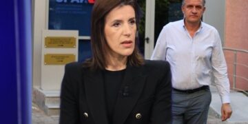 “Vendimet tuaja i duartroket Sali Berisha!” Klodiana Lala shpjegon “shpërthimin” e Beqajt në gjyq