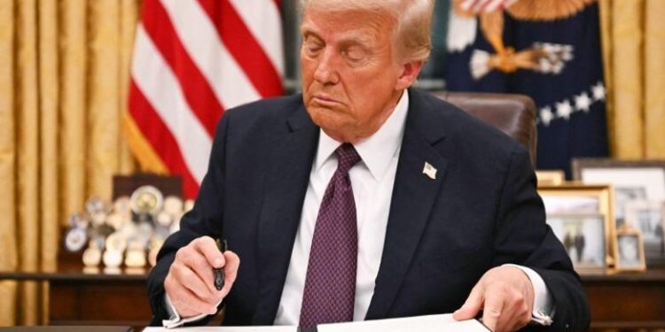 Trump urdhëron publikimin e dokumenteve të klasifikuara, mbi vrasjet e John F. Kennedy dhe Martin Luther King Jr!