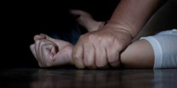 ‘E rëndë në Devoll’, i mituri rrëfen ngacmimin nga 45-vjeçari: Më mashtroi! Nëna e adoleshentit: Ka tentuar të abuzojë
