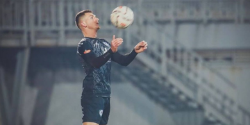 Kishte mbetur pa ekip, ish-lojtari i Dinamos dhe Kukësit prezantohet në Kosovë