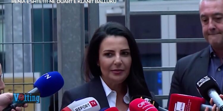 Skandali me mbetjet e rrezikshme dhe pronat e ushtrisë, ish kreu i Forcave të Armatosura: Balluku e përfshirë në dhënien e bazës së Marinës me kompaninë Marina Limion