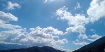 Mot i kthjellët, por temperatura të ulëta në të gjithë vendin! Parashikimi për fundjavën