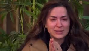 Rozana përlotet teksa flet për partnerin