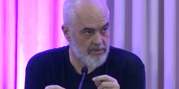 “Disa na shkruajnë, akoma flisni për ujë, drita e rrugë”, Rama: Po për ca të diskutojmë, për raketa?