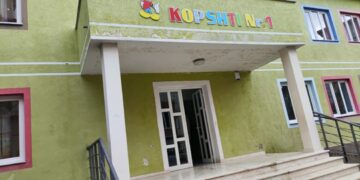 Alarm në Laç, një fëmijë diagnostikohet me dizenteri, kopshti mbyllet përkohësisht