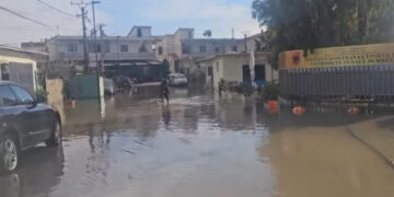 Përmbytjet nga shiu në Durrës, 40 të dënuarit transferohen në burgun e Fushë-Krujës