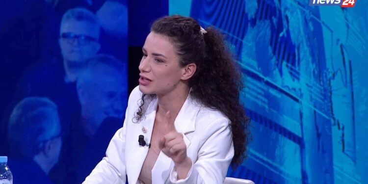 Hysaj ngre shqetësimin për anijet energjetike në portin e Vlorës: Tigri 1 dhe Tigri 2 kushtuan 64 mln euro, nuk u përdorën gjatë ‘black out’-it