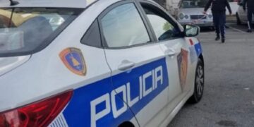 Shisnin lëndë narkotike në kryeqytet, arrestohen 3 shtetas