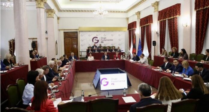 Mblidhet Grupi parlamentar i Partië Socialiste, çfarë po diskutohet?