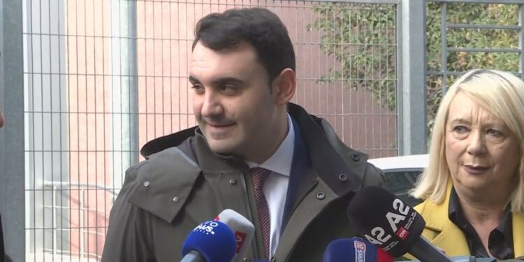 “GJKKO t’i shkojë deri në fund çështjes”, Këlliçi i ashpër pas shtyrjes së seancës: Bolino do të ketë fatin e Veliajt