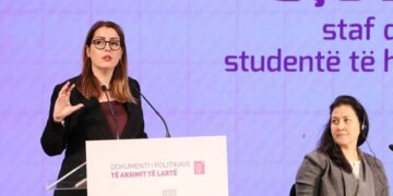 “Arsimi i Lartë 2030”, Manastirliu: Mbështetja financiare sipas performancës akademike