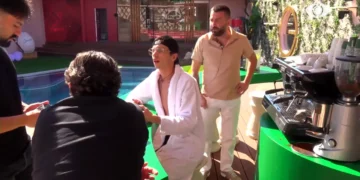 Debat i ashpër mes Vserlos dhe Kellyt – Një rrëfim tronditës në mes të përplasjes