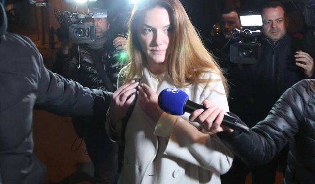 Apeli i GJKKO rrëzon kërkesën e Ajola Xoxës: Sekuestrimi i celularit është i ligjshëm