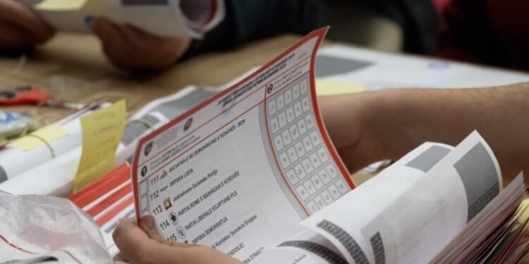 Zgjedhjet në Kosovë/ Numërohen mbi 90% të votave me postë, ja cilat parti kryesojnë renditjen
