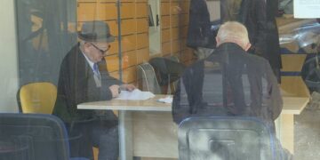 “Jam gjallë”, pensionistët marrin bonusin pas vetëdeklarimit në banka