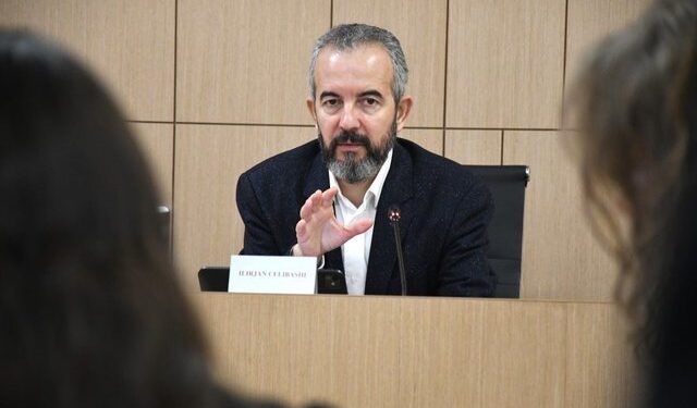 Miratohen rregullat e përdorimit të rrjeteve sociale dhe medias online nga institucionet publike në zgjedhje