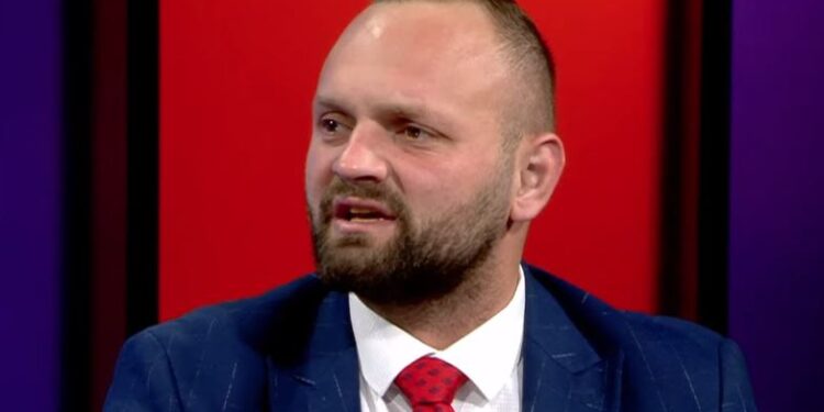 “Berisha i bëri një nder Ramës”, Valteri: Partia e Lirisë është një “mish i huaj” në koalicionin e PD