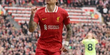 Liverpool nuk ndalet, afrohet me titullin, përmbys Southamptonin