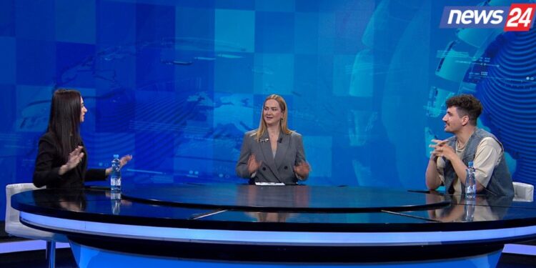 Shfaqja “15 ditë prilli” shfaqet tek ArtTurbina! Briskaj: Sjellim 56 personazhe të ndryshme. Aktorja Xhemalaj: Interesi është tepër i lartë