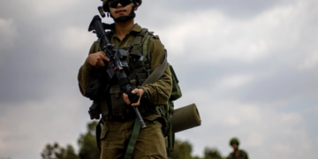 Ushtria izraelite nis operacionet tokësore në një lagje të Rafah në jug të Rripit të Gazës