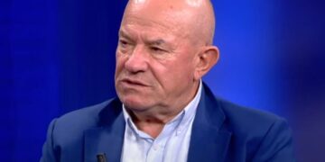 ‘Më 11 maj, shqiptarët zgjedhin mes BE-së dhe Berishës’, Meçe: Shqiptarët e kanë në dorë