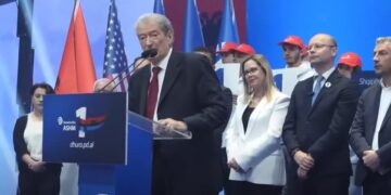 Berisha nga Pogradeci: Në 100 ditët e para, çmimi i naftës do jetë 40% më i lirë. Programi i PD bazohet në kthimin e parave te qytetari