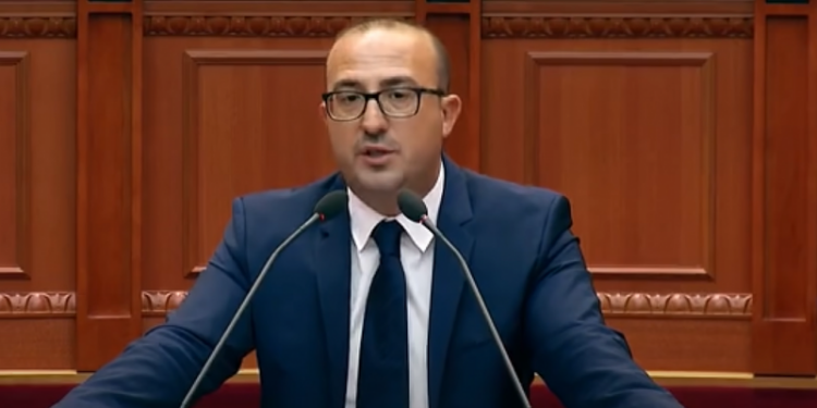 ‘Më erdhi keq për largimin e Dash Sulës’, Korreshi: Ka treguar përkushtim dhe cilësi ndër vite