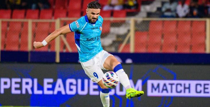 Zyrtare, Armando Sadiku ndan rrugët me klubin