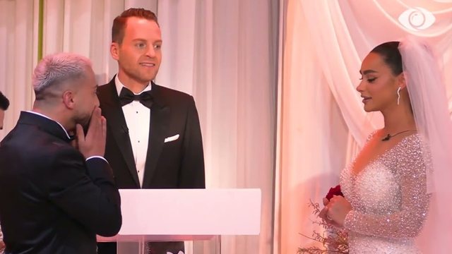 “Je i pafytyrë”/ Çfarë e futi në sherr çiftin e sapomartuar? Egli heq unazën