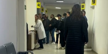 “Arrestohet Ish-Drejtoresha e Spitalit të Dibrës pas Kërcënimit me SMS”