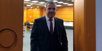 Nën hetim nga SPAK, KLP largon nga detyra kreun e Prokurorisë së Sarandës