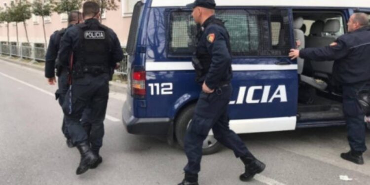 Dibër| Plagosi dy ditë më parë një person me thikë, arrestohet 19-vjeçari