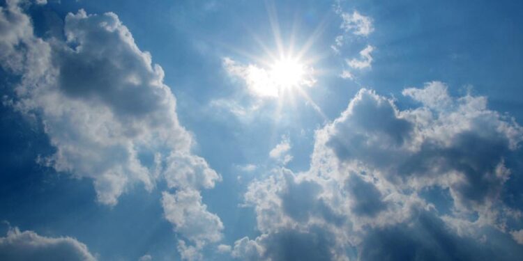 Temperatura shumë të larta, vranësira