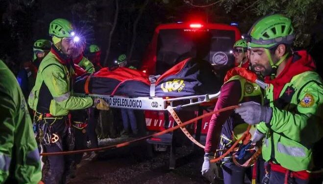 Incidenti i rëndë me teleferik në Napoli!
