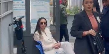 U paraqitën në Gjykatën e Tiranës, shtyhet seanca për motrat Berisha