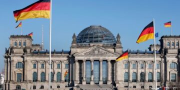 Gjermania thirrje Ukrainës të mos pranojë marrëveshjen e Trump