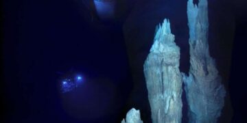 Shkencëtarët zbulojnë ‘qytetin e humbur’ nën oqean.