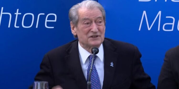 ‘Krifca përdori 130 mln € të BE për resorte e vila’, Berisha: Rama e mori në zyrë këshilltare, hanin ‘dardha’ bashkë