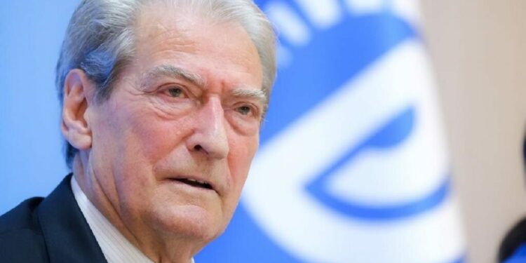 Aleanca për Shqipërinë Madhështore po prezanton programin e Partisë Demokratike në lidhej me sigurinë dhe rendin.