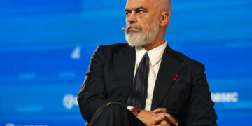 Kryeministri Rama : VOTO 5, që krahu i shqiponjës të ngjitet  drejt majës së Shqipërisë 2030 në BE