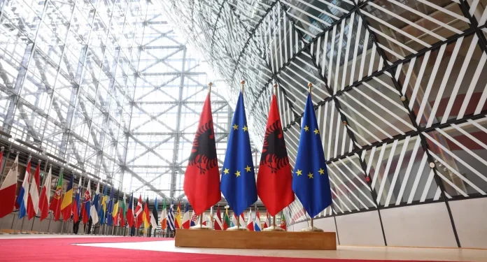 Shqipëria mban sot konferencën e katërt ndërqeveritare me BE