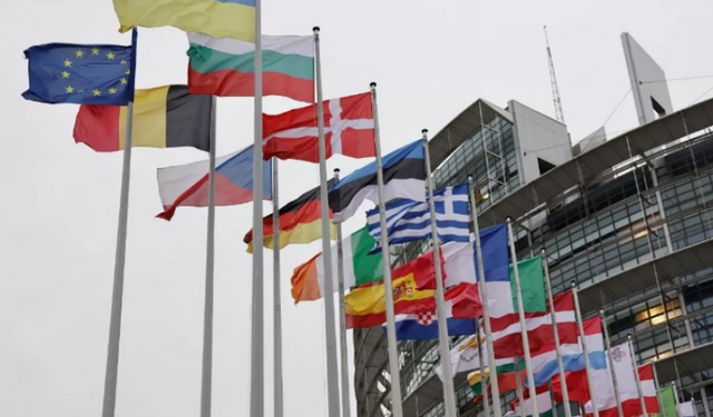 Çështja e gjuhës së pakicës spanjolle jehonë në të gjithë Evropën