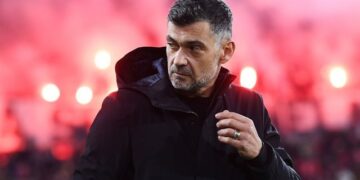 Largimi i heshtur i Conceição-s nga Milani, as konferencë për shtypin për lamtumirën