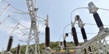 Ndërtimi i rrugës Thumanë – Kashar, Qeveria shpronëson pronarët që preken nga spostimi i linjës elektrike